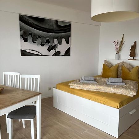 Cityapartment Im 33. Stock Augsburg Exterior foto