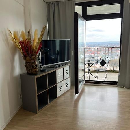 Cityapartment Im 33. Stock Augsburg Exterior foto