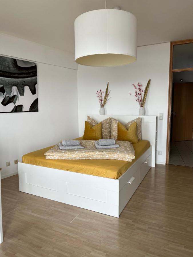 Cityapartment Im 33. Stock Augsburg Exterior foto